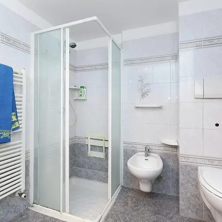 Belvedere Sul Lago Cinque Apartment *